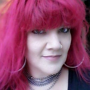 Meet your Posher, Kenneta